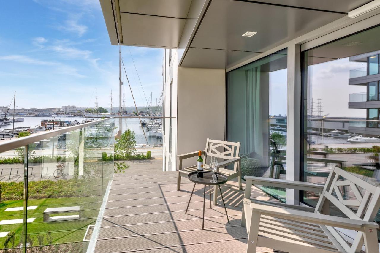 Yacht Park Marina By Amberblue Apartment Gdynia Ngoại thất bức ảnh