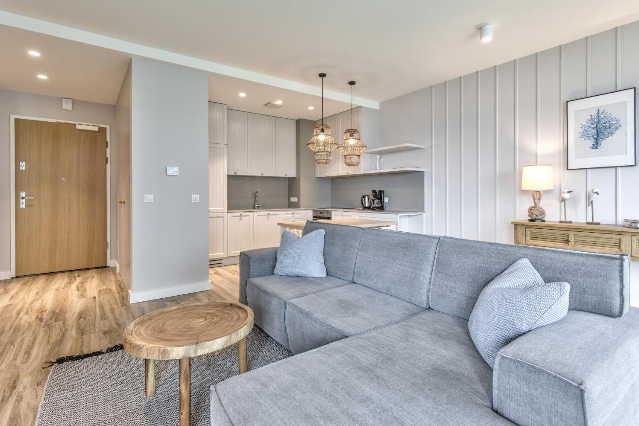 Yacht Park Marina By Amberblue Apartment Gdynia Ngoại thất bức ảnh